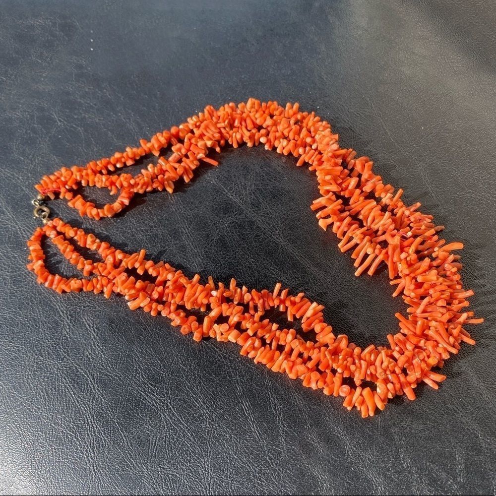 Vintage 3 Strand Natural Branch Coral Necklace - Picture 10 of 11